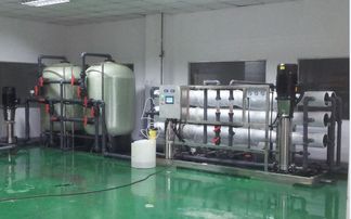 宏旺RO-10000單級反滲透純水機在浙江地區的水處理設備批發與軟件外包服務的協同發展